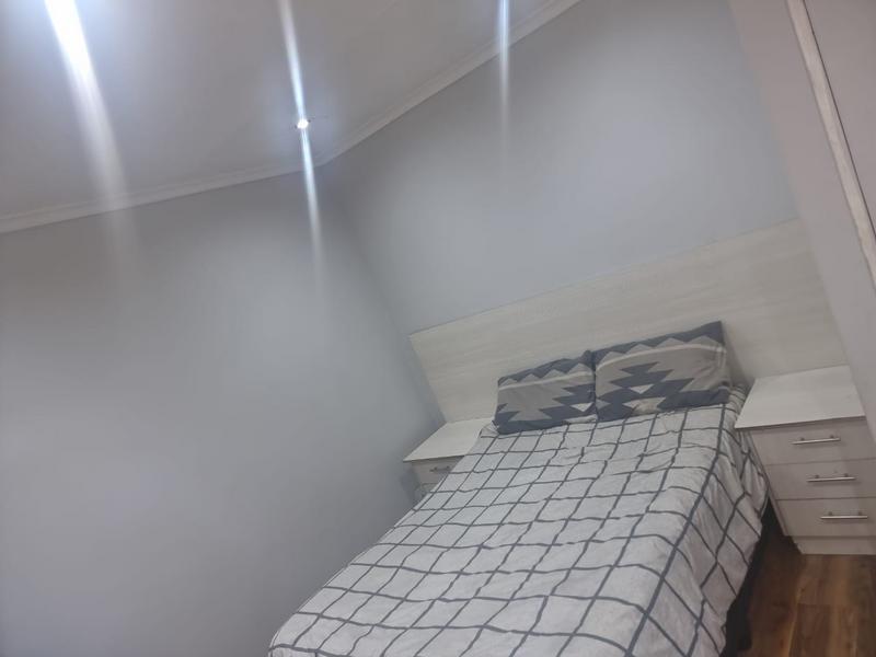 2 Bedroom Property for Sale in Rondevlei Park Western Cape